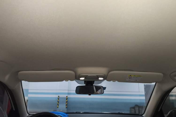 Used Geely Auto Vision 2018 1.5L Manual Happiness Edition Headliner