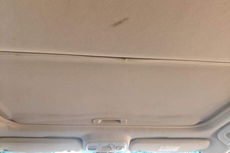 Used Geely Auto Vision 2018 1.5L Automatic Happiness Edition Headliner