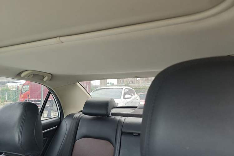 Used Geely Auto Vision 2018 1.5L Automatic Happiness Edition Headliner