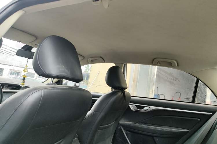 Used Geely Auto Vision 2018 1.5L Manual Happiness Edition Headliner