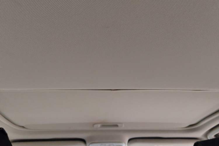 Used Geely Auto Vision 2018 1.5L Automatic Happiness Edition Headliner