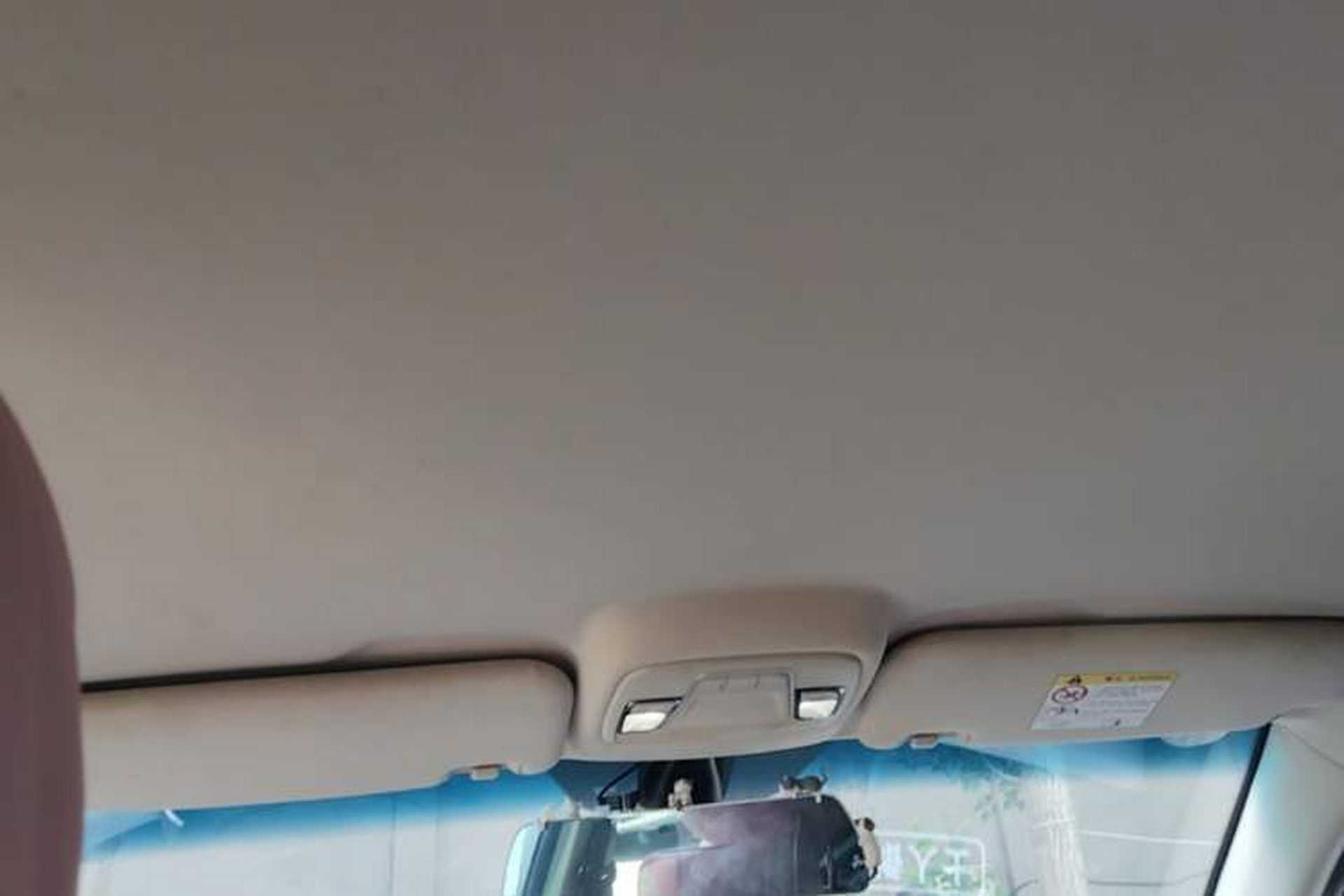 Used Geely Auto Vision 2018 1.5L Manual Happiness Edition Headliner