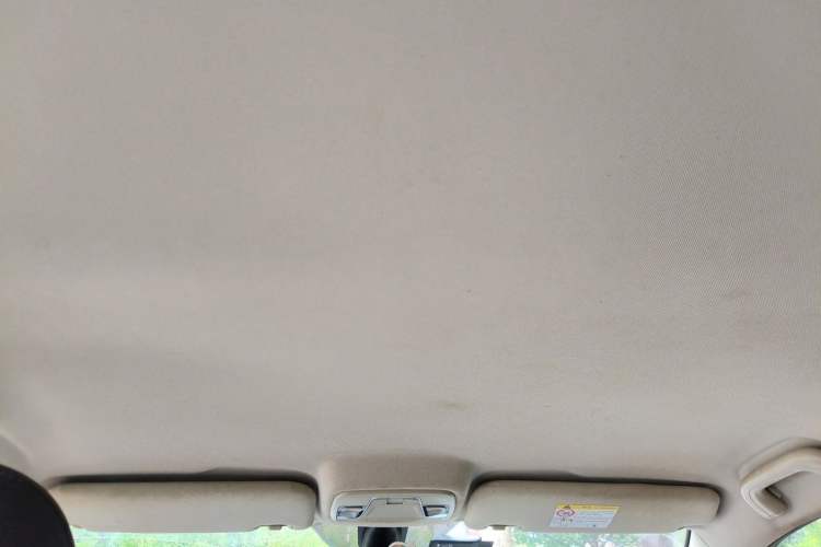 Used Geely Auto Vision 2018 1.5L Manual Happiness Edition Headliner