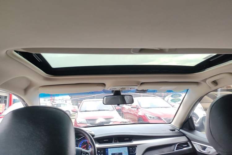 Used Geely Auto Vision 2018 1.5L Automatic Happiness Edition Headliner
