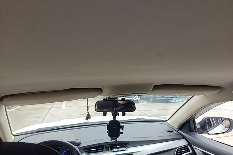 Used Geely Auto Vision 2018 1.5L Manual Happiness Edition Headliner