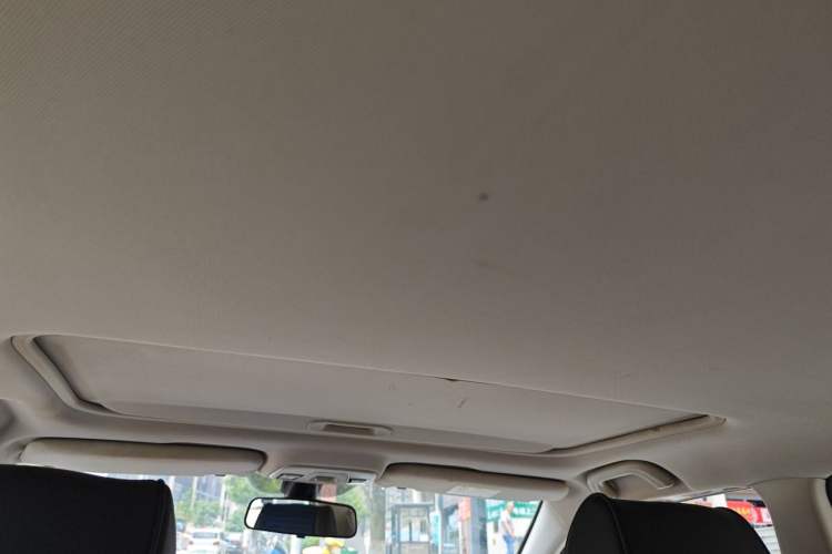 Used Geely Auto Vision 2018 1.5L Manual Happiness Edition Headliner