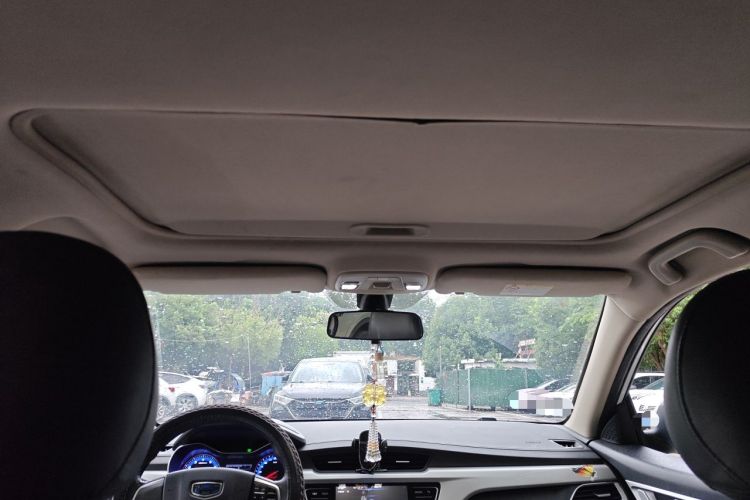 Used Geely Auto Vision 2018 1.5L Manual Happiness Edition Headliner