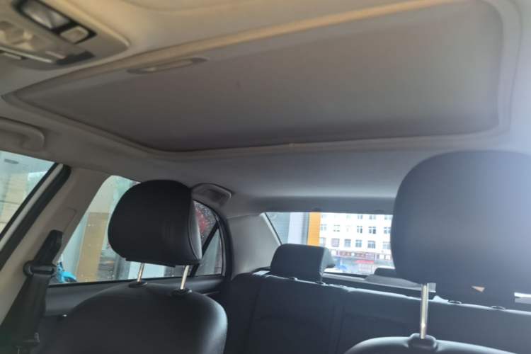 Used Geely Auto Vision 2018 1.5L Manual Happiness Edition Headliner