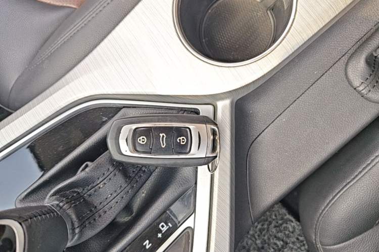 Used Geely Auto Vision 2018 1.5L Automatic Happiness Edition Interior 1