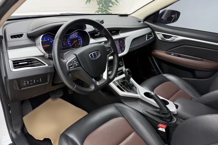 Used Geely Auto Vision 2018 1.5L Automatic Happiness Edition Interior 1