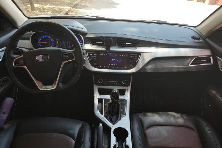 Used Geely Auto Vision 2018 1.5L Automatic Happiness Edition Interior 2
