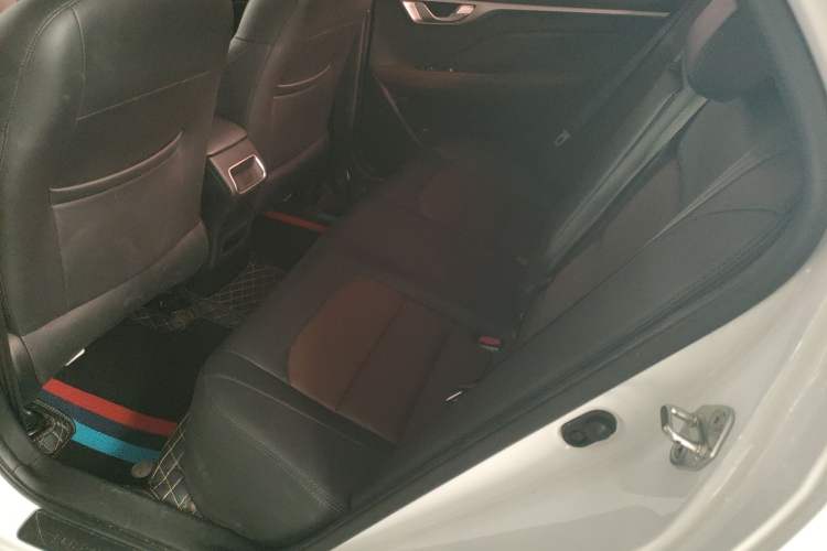 Used Geely Auto Vision 2018 1.5L Automatic Happiness Edition Interior 3