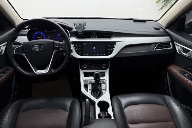 Used Geely Auto Vision 2018 1.5L Automatic Happiness Edition Interior 3