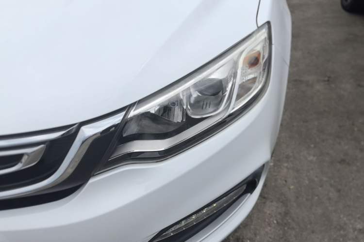 Used Geely Auto Vision 2018 1.5L Automatic Happiness Edition Left Front Headlight