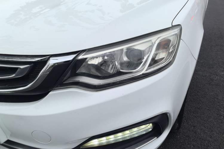 Used Geely Auto Vision 2018 1.5L Automatic Prestige Model Left Front Headlight