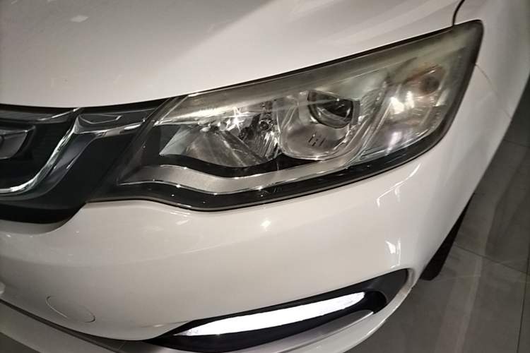 Used Geely Auto Vision 2018 1.5L Automatic Happiness Edition Left Front Headlight