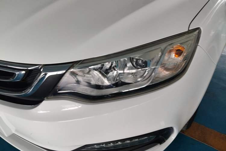Used Geely Auto Vision 2018 1.5L Automatic Happiness Edition Left Front Headlight