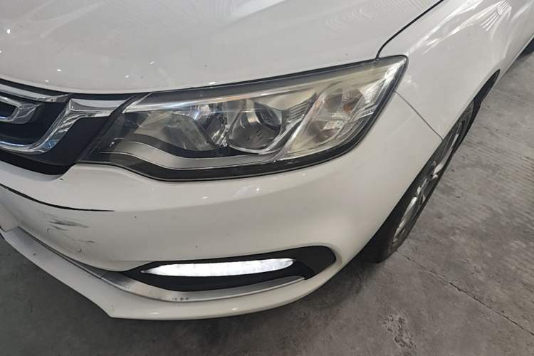 Used Geely Auto Vision 2018 1.5L Automatic Happiness Edition Left Front Headlight