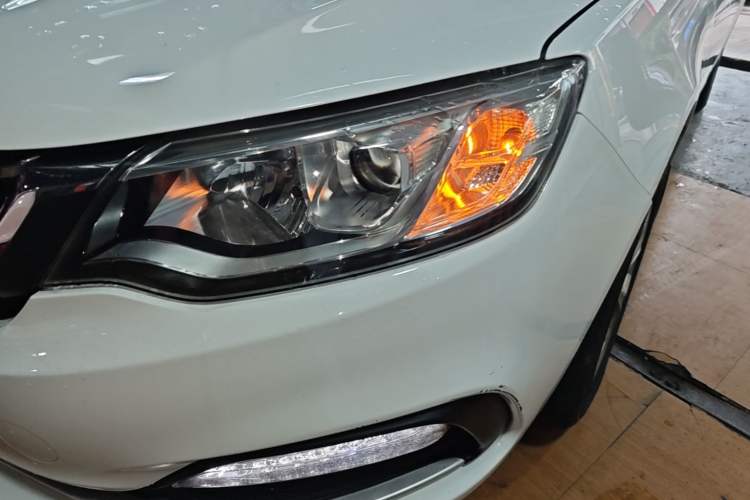 Used Geely Auto Vision 2018 1.5L Automatic Happiness Edition Left Front Headlight