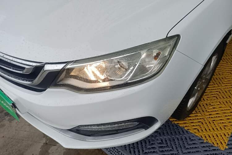 Used Geely Auto Vision 2018 1.5L Automatic Happiness Edition Left Front Headlight