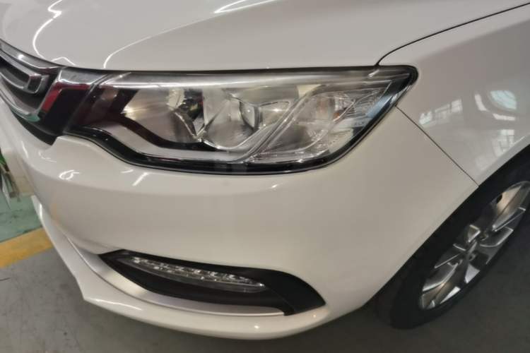 Used Geely Auto Vision 2018 1.5L Automatic Happiness Edition Left Front Headlight