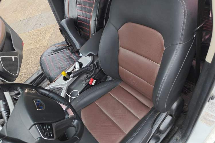 Used Geely Auto Vision 2018 1.5L Automatic Happiness Edition Left Front Seat