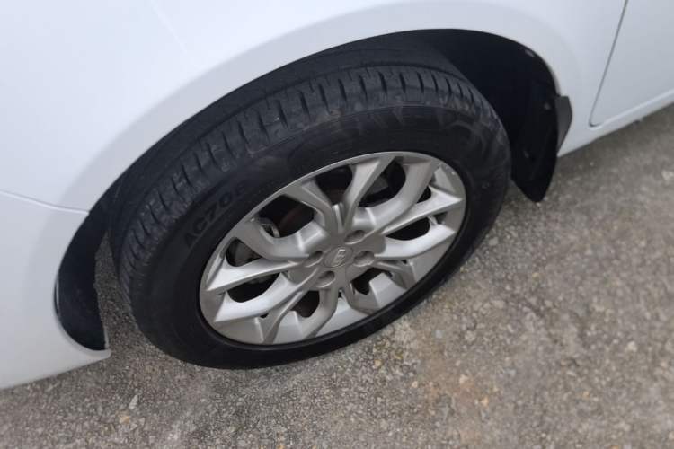 Used Geely Auto Vision 2018 1.5L Manual Happiness Edition Left Front Wheel Hub