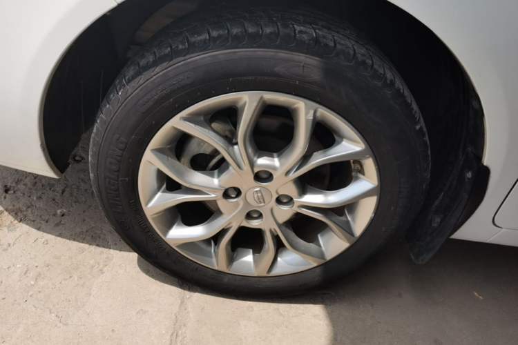 Used Geely Auto Vision 2018 1.5L Automatic Prestige Model Left Front Wheel Hub