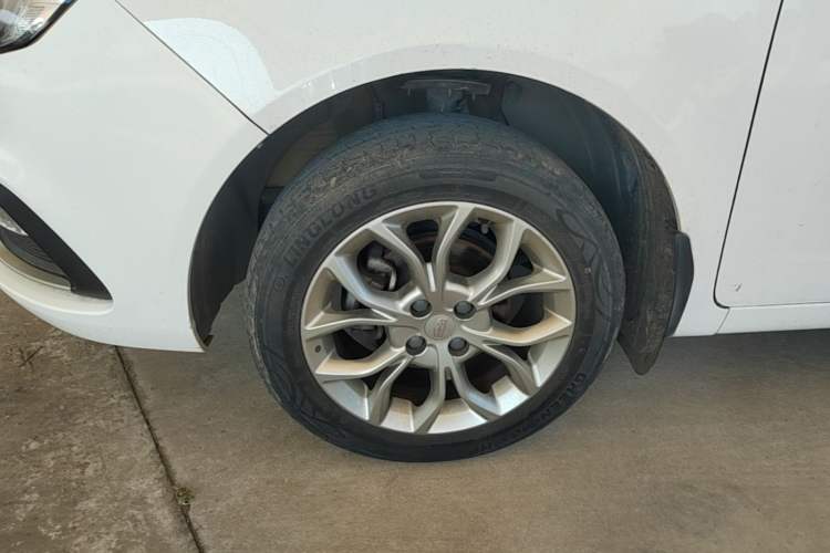 Used Geely Auto Vision 2018 1.5L Manual Happiness Edition Left Front Wheel Hub