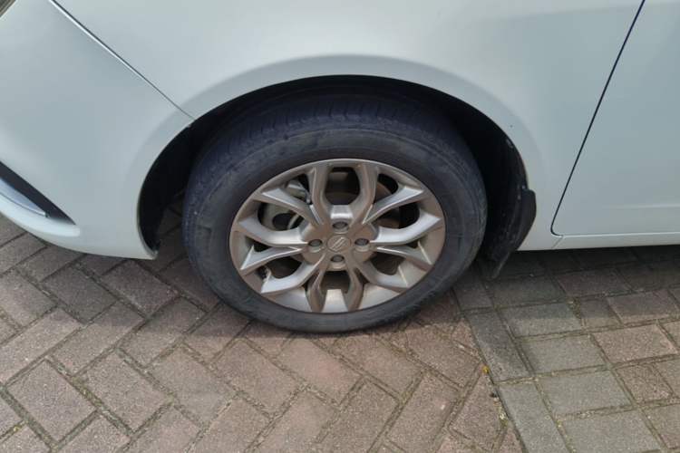 Used Geely Auto Vision 2018 1.5L Automatic Happiness Edition Left Front Wheel Hub
