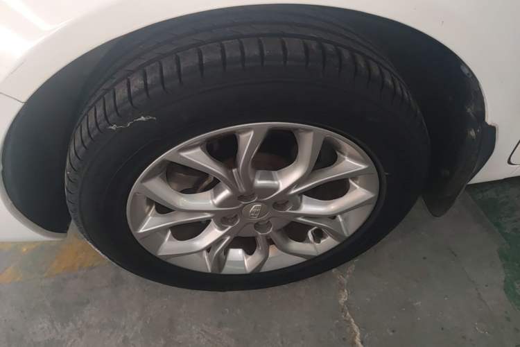 Used Geely Auto Vision 2018 1.5L Automatic Happiness Edition Left Front Wheel Hub