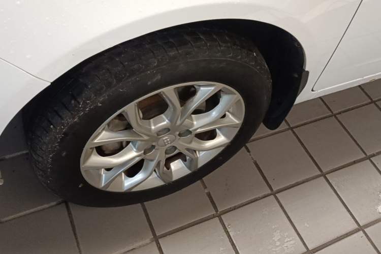 Used Geely Auto Vision 2018 1.5L Manual Happiness Edition Left Front Wheel Hub