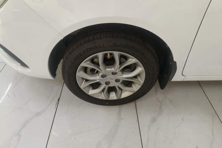 Used Geely Auto Vision 2018 1.5L Automatic Happiness Edition Left Front Wheel Hub