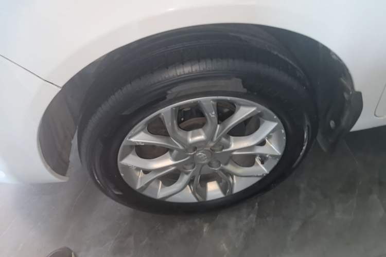 Used Geely Auto Vision 2018 1.5L Manual Happiness Edition Left Front Wheel Hub