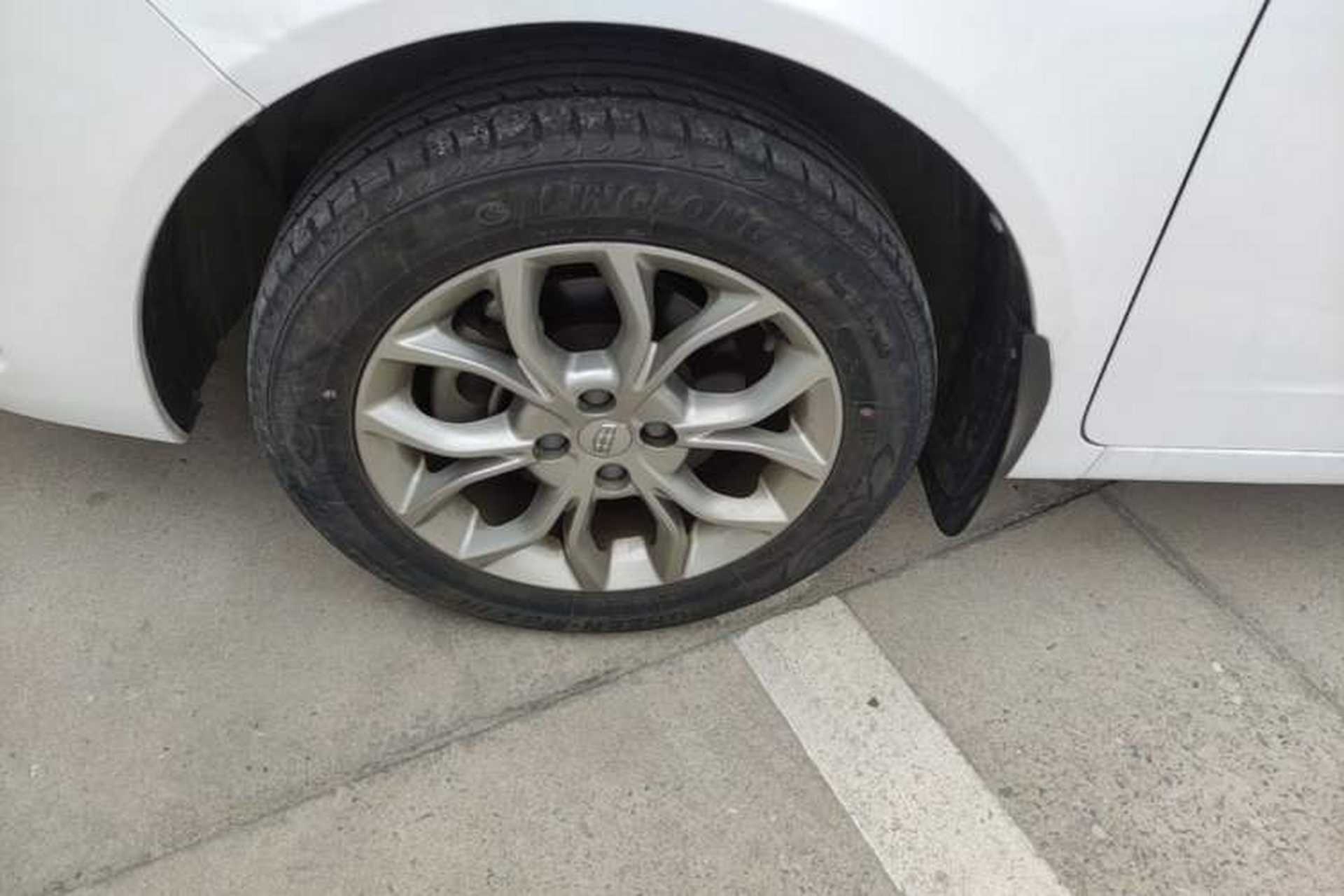 Used Geely Auto Vision 2018 1.5L Automatic Happiness Edition Left Front Wheel Hub