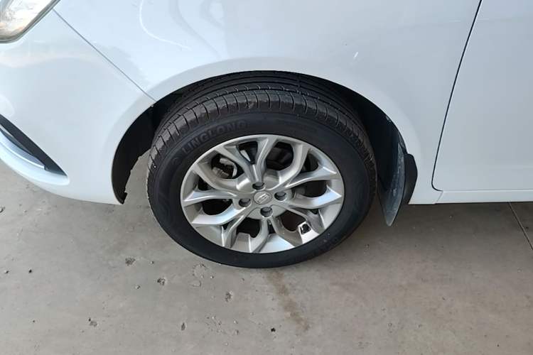 Used Geely Auto Vision 2018 1.5L Manual Happiness Edition Left Front Wheel Hub