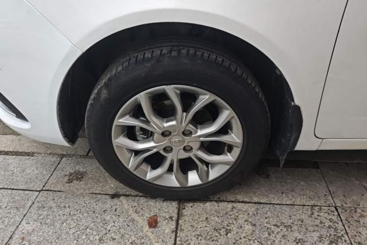 Used Geely Auto Vision 2018 1.5L Manual Happiness Edition Left Front Wheel Hub