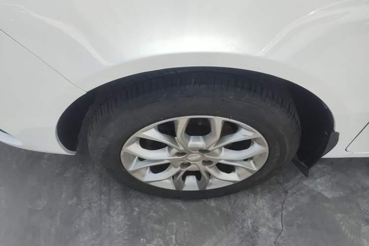 Used Geely Auto Vision 2018 1.5L Manual Happiness Edition Left Front Wheel Hub