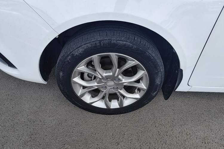 Used Geely Auto Vision 2018 1.5L Automatic Happiness Edition Left Front Wheel Hub