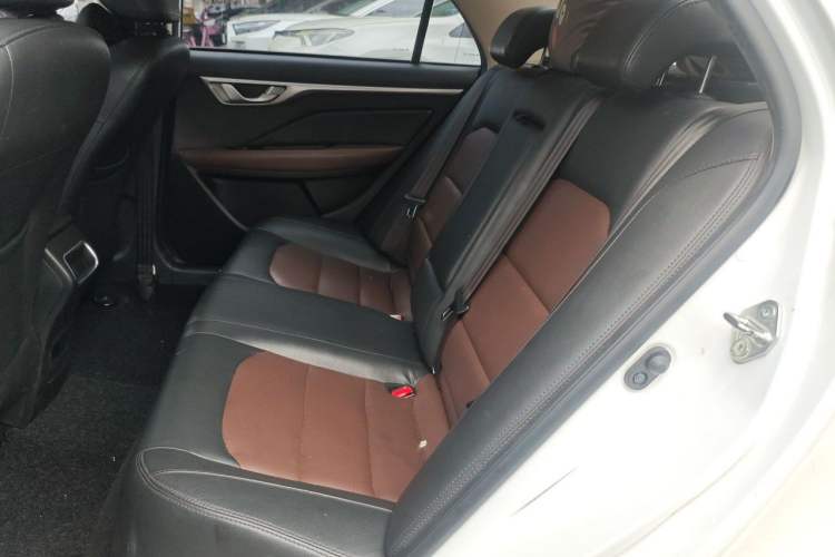 Used Geely Auto Vision 2018 1.5L Automatic Happiness Edition Left Rear Seat