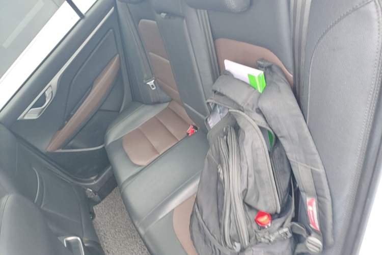 Used Geely Auto Vision 2018 1.5L Automatic Happiness Edition Left Rear Seat