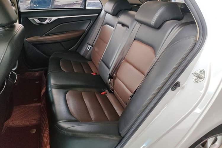Used Geely Auto Vision 2018 1.5L Automatic Happiness Edition Left Rear Seat