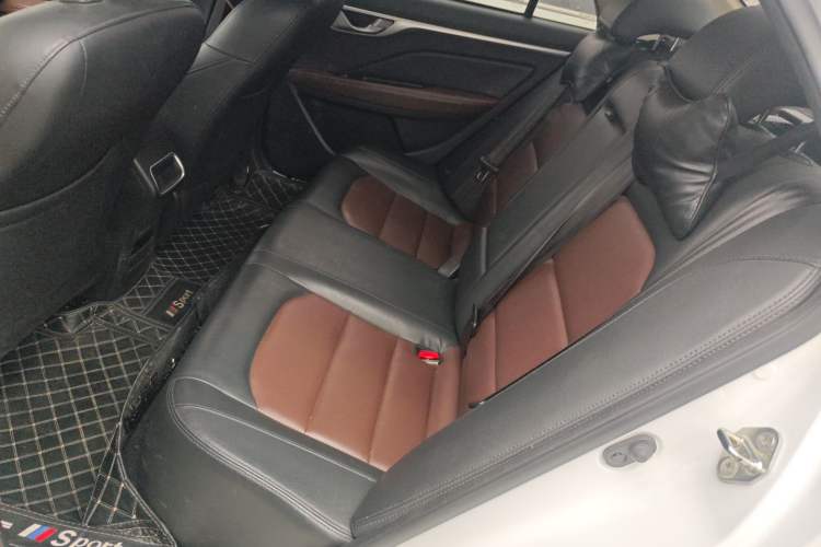 Used Geely Auto Vision 2018 1.5L Automatic Happiness Edition Left Rear Seat
