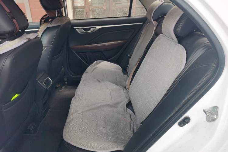 Used Geely Auto Vision 2018 1.5L Automatic Happiness Edition Left Rear Seat
