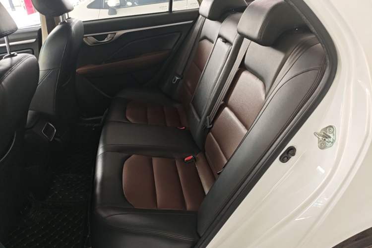 Used Geely Auto Vision 2018 1.5L Automatic Happiness Edition Left Rear Seat