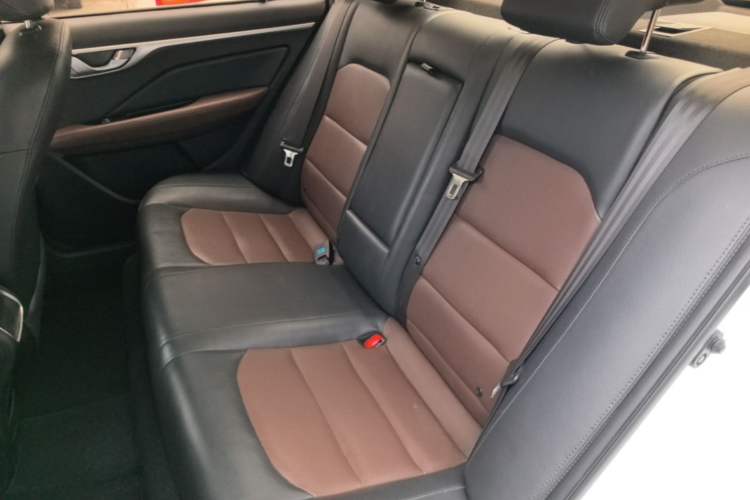Used Geely Auto Vision 2018 1.5L Automatic Happiness Edition Left Rear Seat