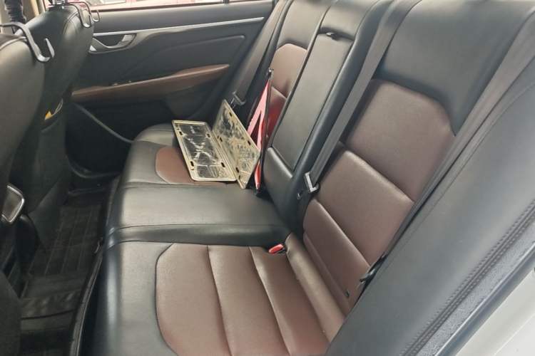 Used Geely Auto Vision 2018 1.5L Automatic Happiness Edition Left Rear Seat