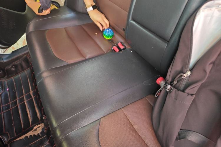 Used Geely Auto Vision 2018 1.5L Automatic Happiness Edition Left Rear Seat