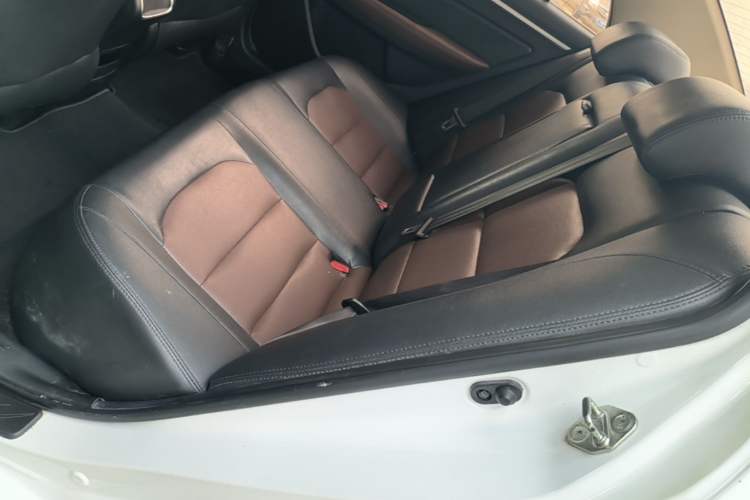 Used Geely Auto Vision 2018 1.5L Automatic Happiness Edition Left Rear Seat