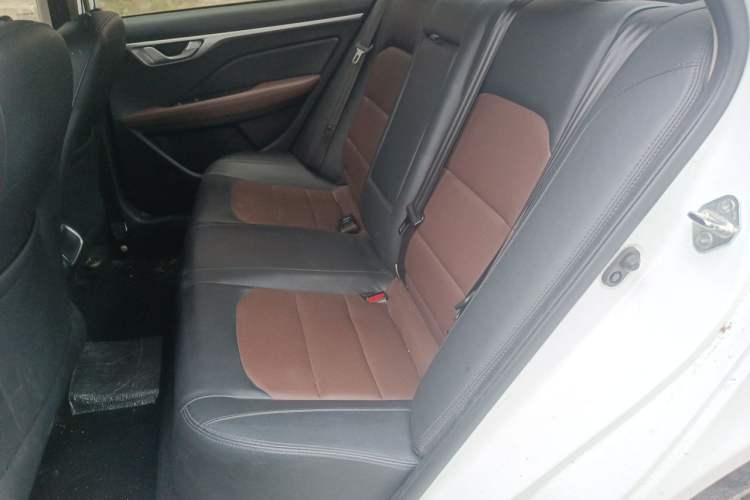 Used Geely Auto Vision 2018 1.5L Automatic Happiness Edition Left Rear Seat